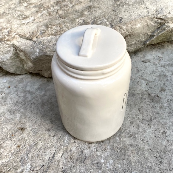 Rae Dunn FLOUR Large Letter 2018 Canister - Picture 8 of 14